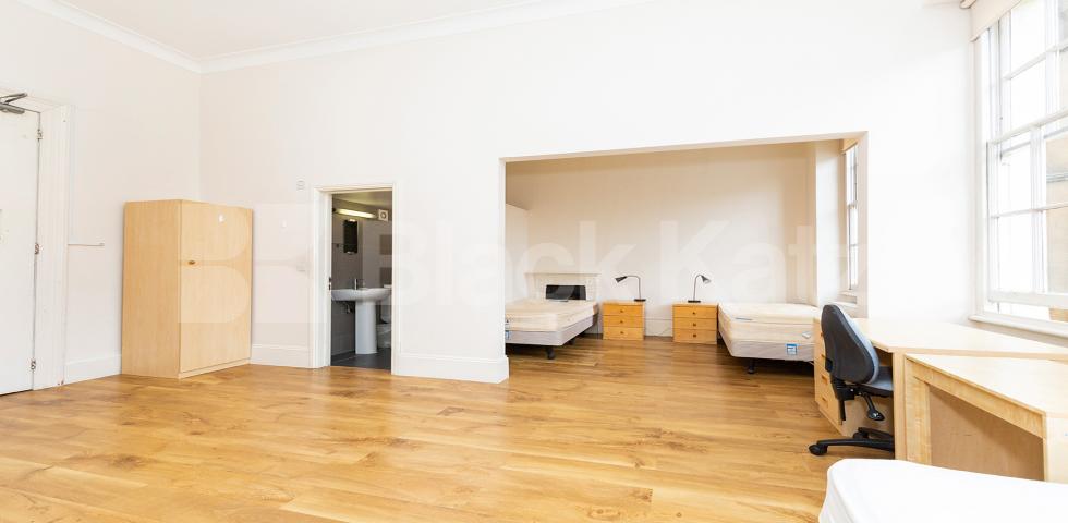 			STUNNING FIVE BED IN WC1, 5 Bedroom, 1 bath, 1 reception Flat			 Byng Place, RUSSELL SQUARE